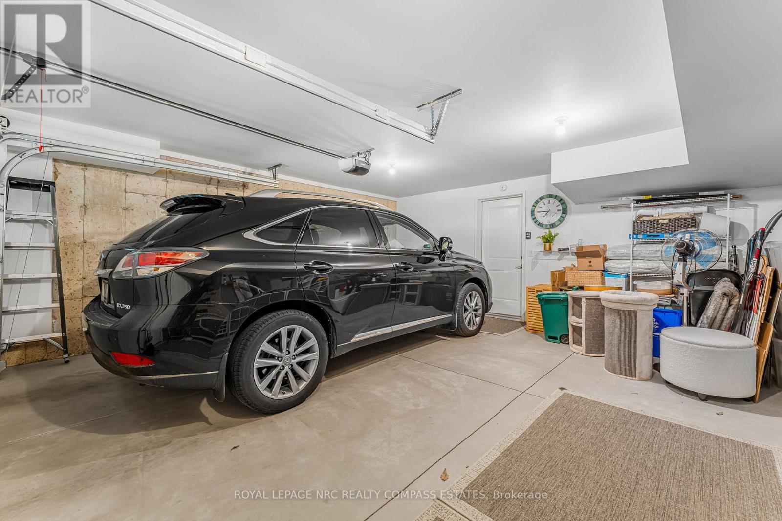 












21 WILLOW BANK COMMON

,
St. Catharines (Grapeview),




Ontario
L2S4C8

