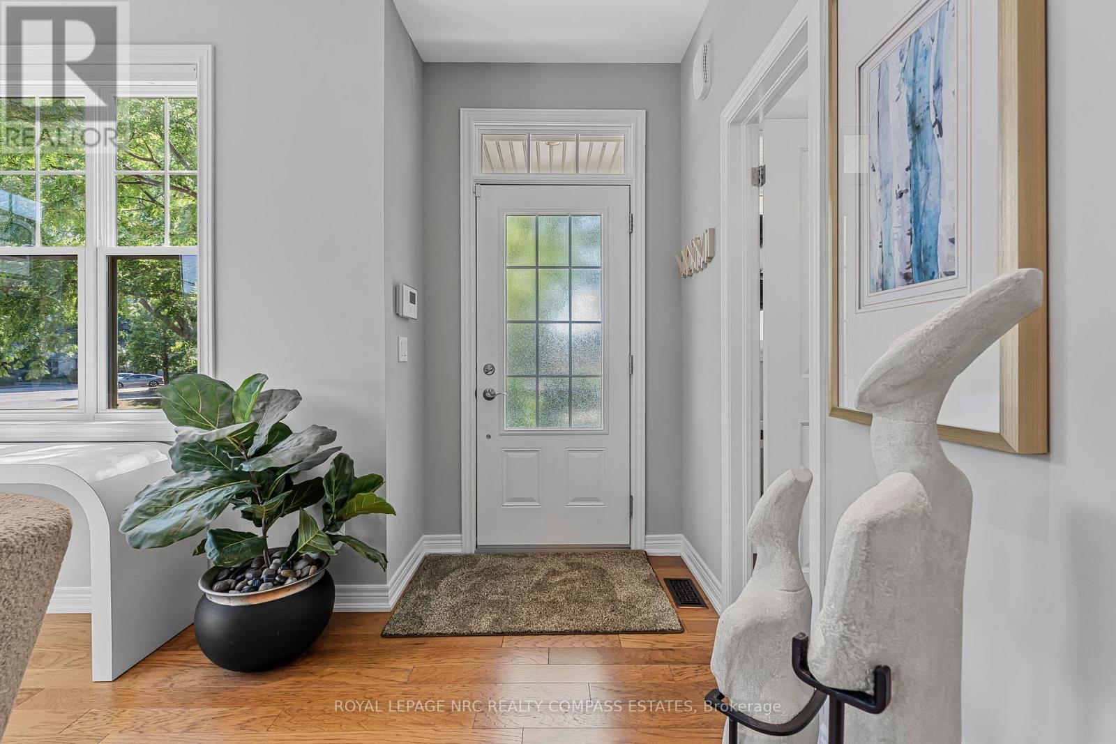 












21 WILLOW BANK COMMON

,
St. Catharines (Grapeview),




Ontario
L2S4C8

