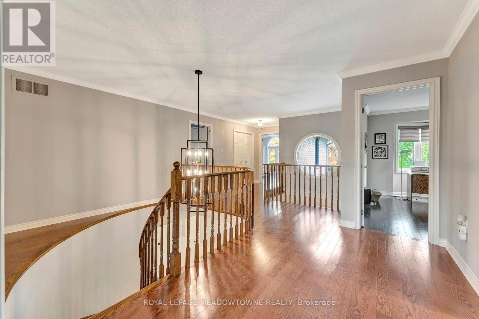 












2008 PEAK PLACE

,
Oakville,




Ontario
L6H5T2

