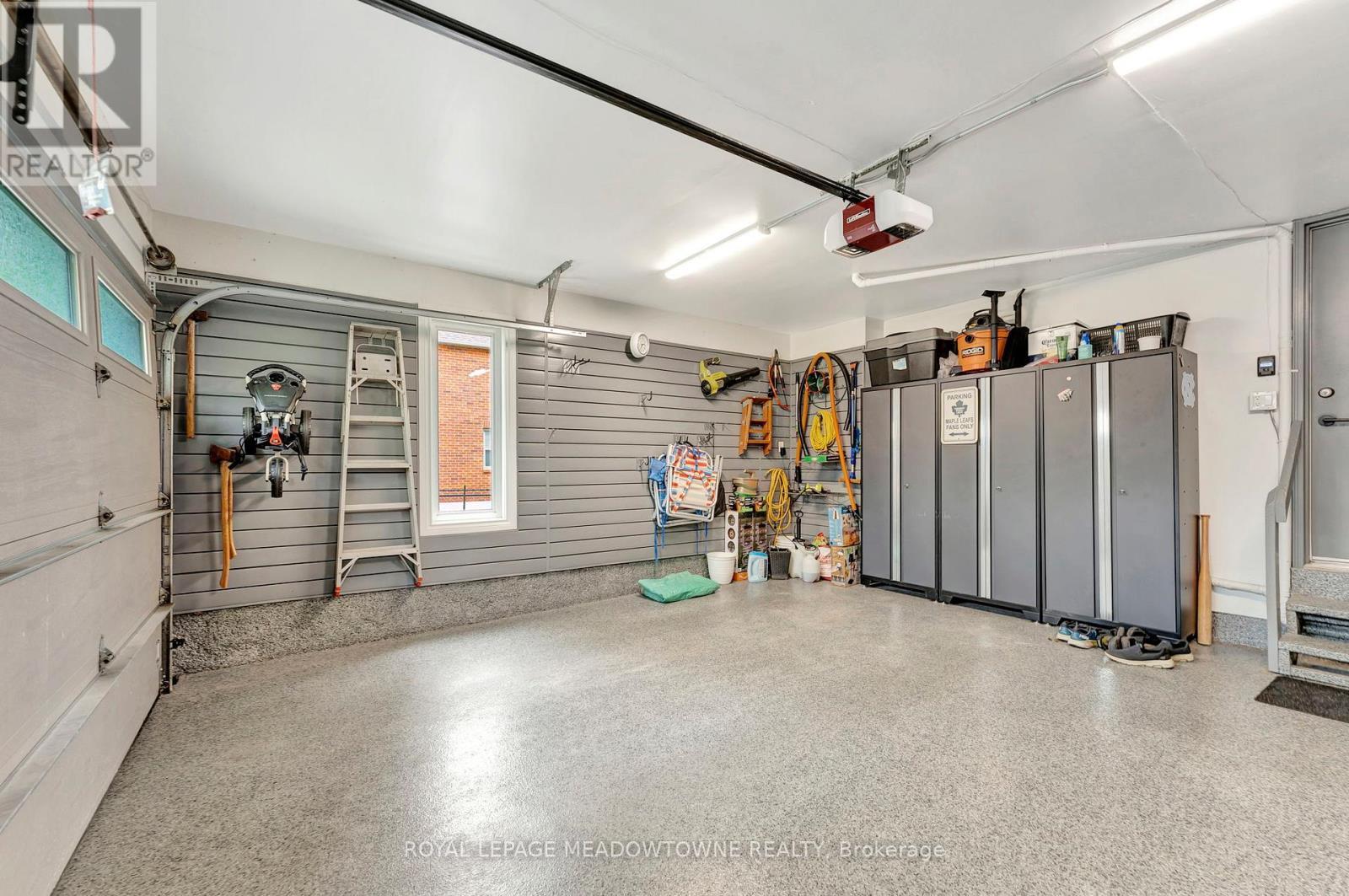 












2008 PEAK PLACE

,
Oakville,




Ontario
L6H5T2

