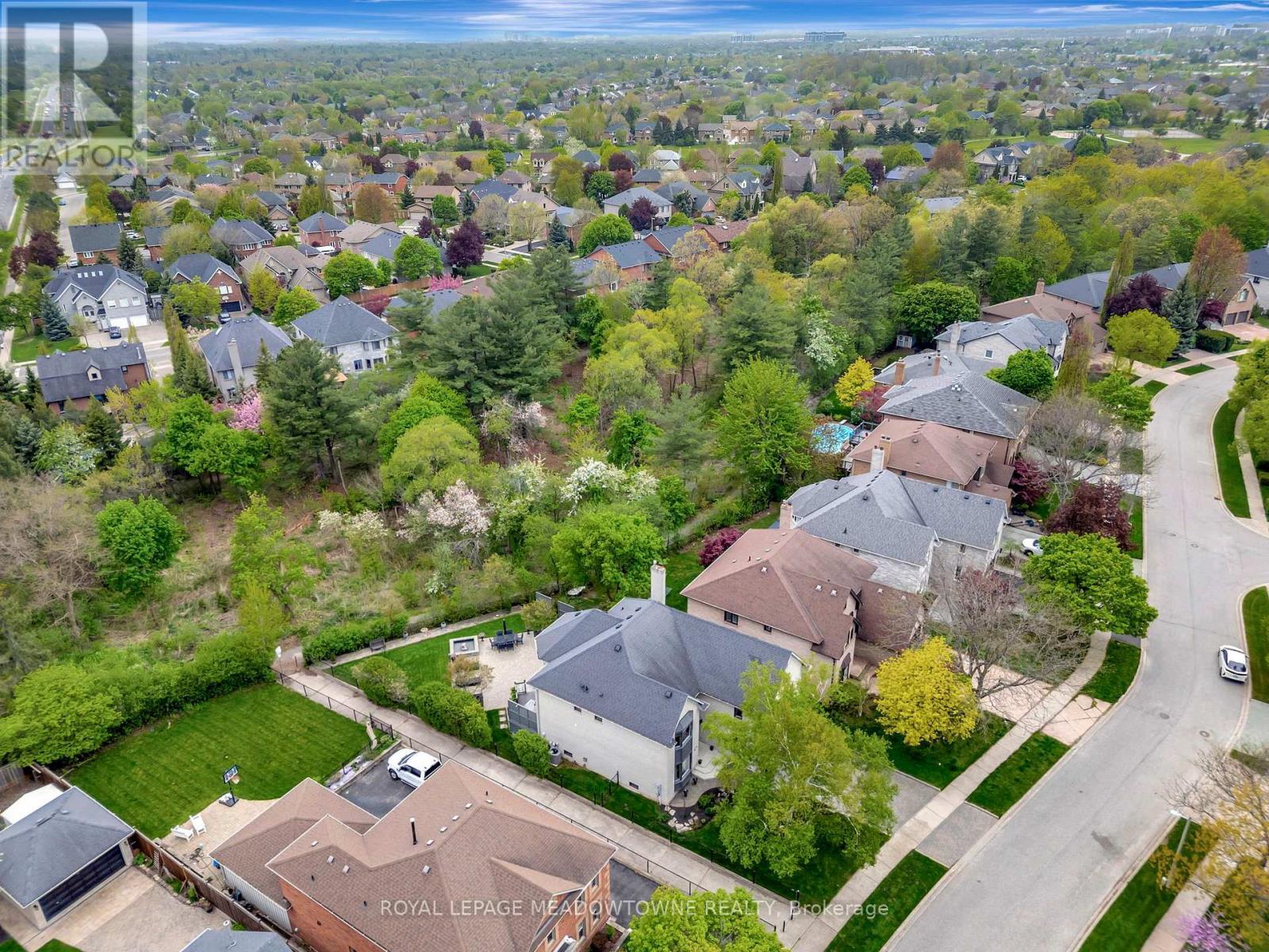 












2008 PEAK PLACE

,
Oakville,




Ontario
L6H5T2

