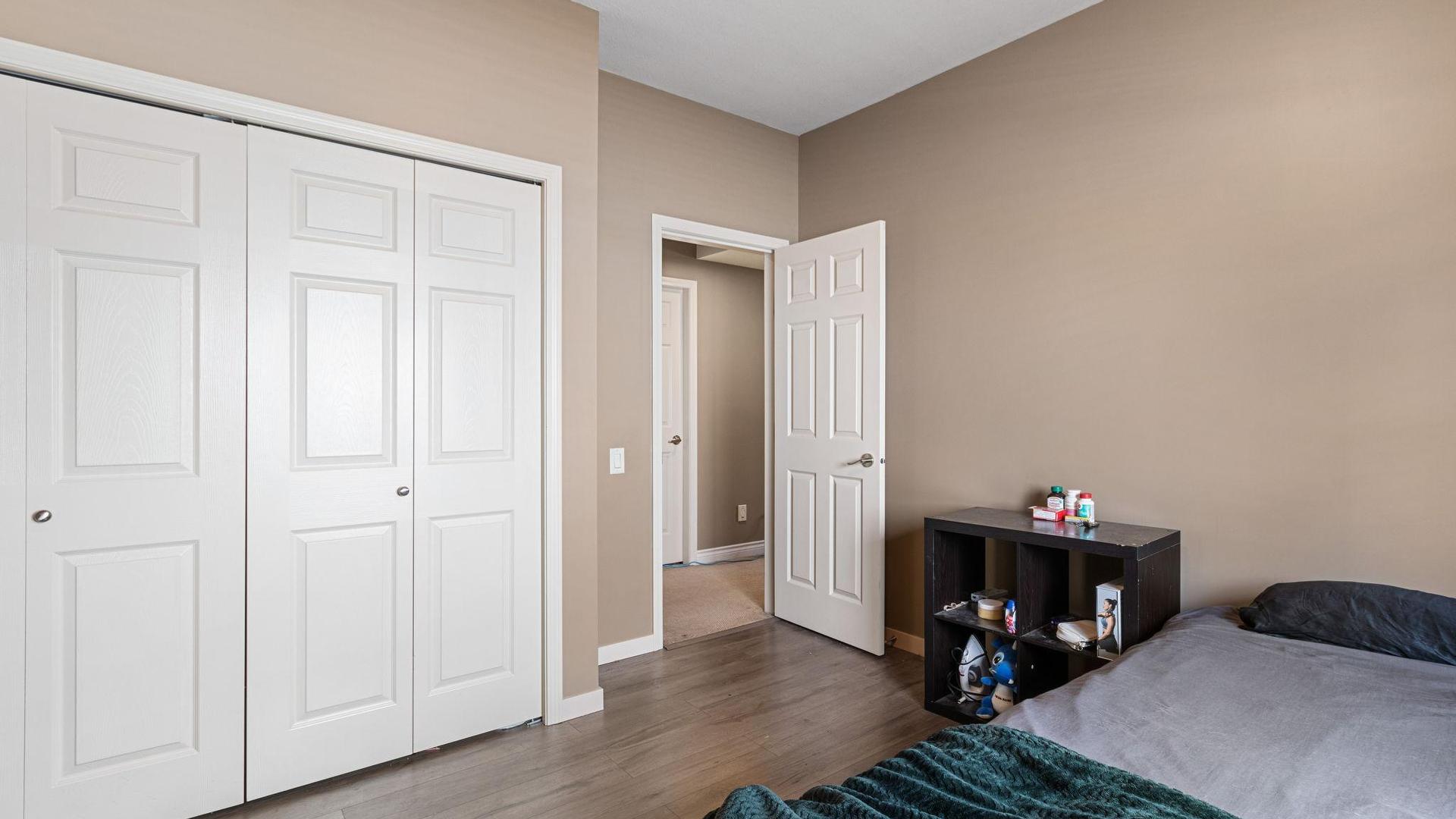 









534


South Crest

Drive,
Kelowna,




BC
V1W 4W8


