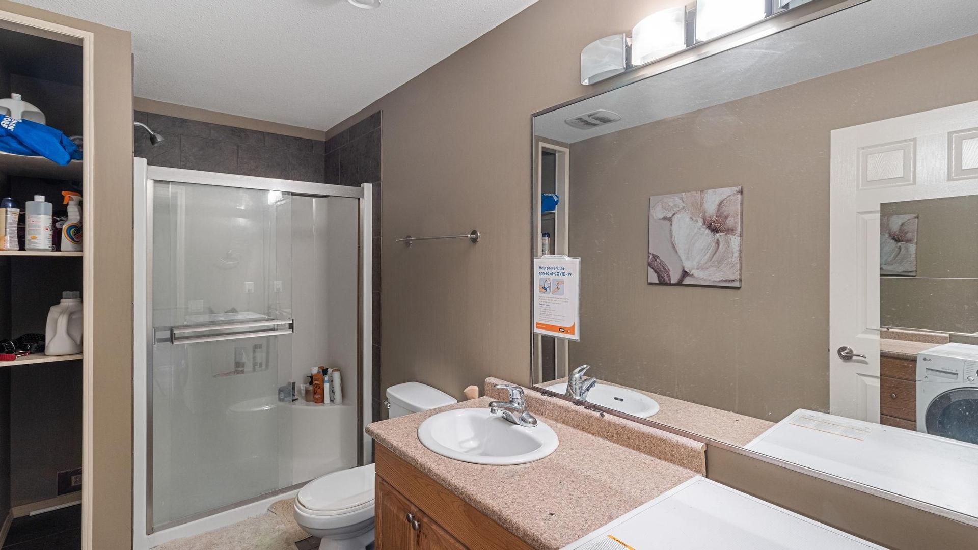









534


South Crest

Drive,
Kelowna,




BC
V1W 4W8

