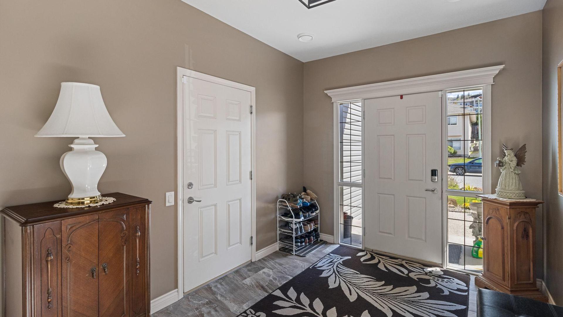 









534


South Crest

Drive,
Kelowna,




BC
V1W 4W8

