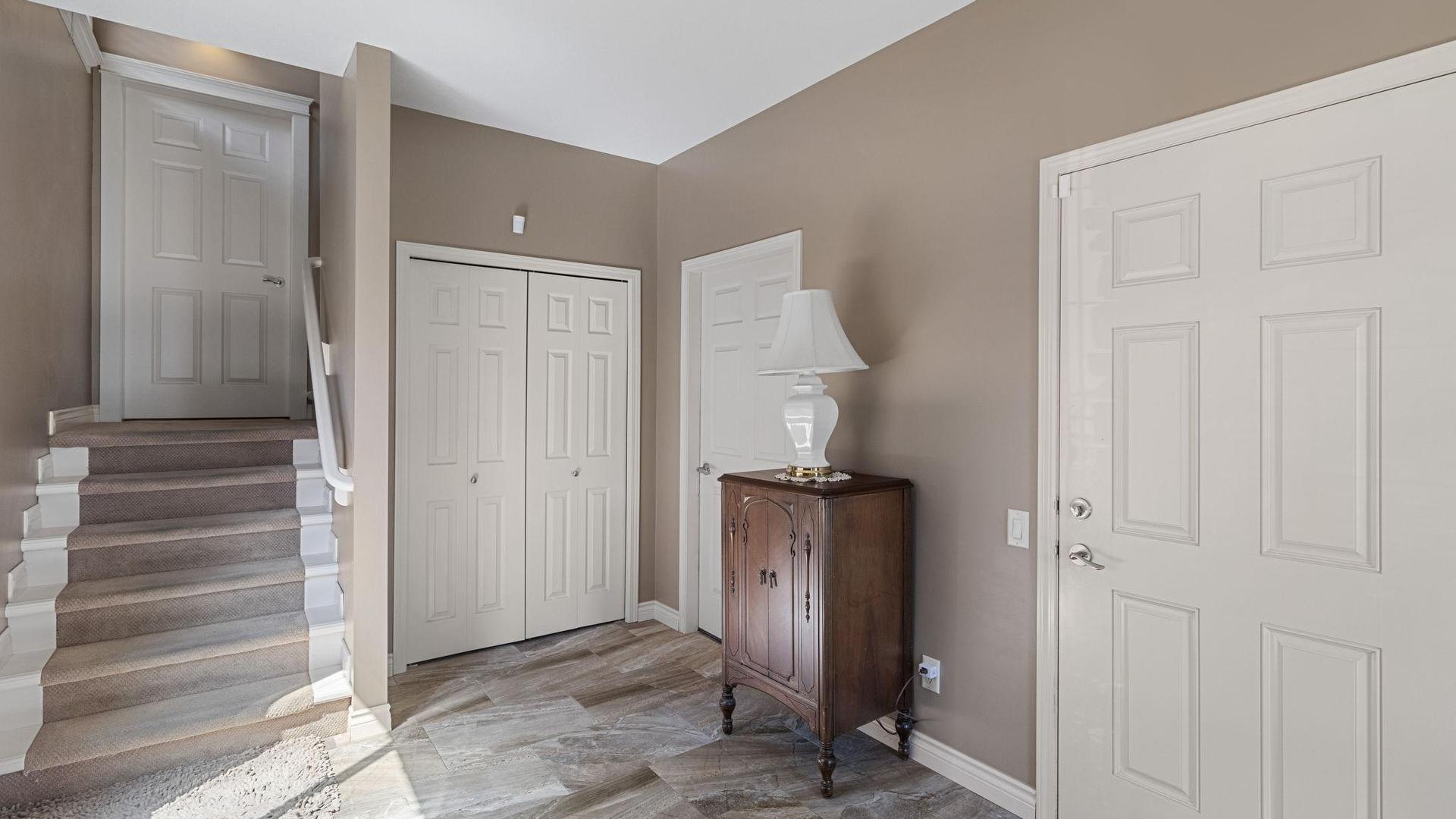 









534


South Crest

Drive,
Kelowna,




BC
V1W 4W8

