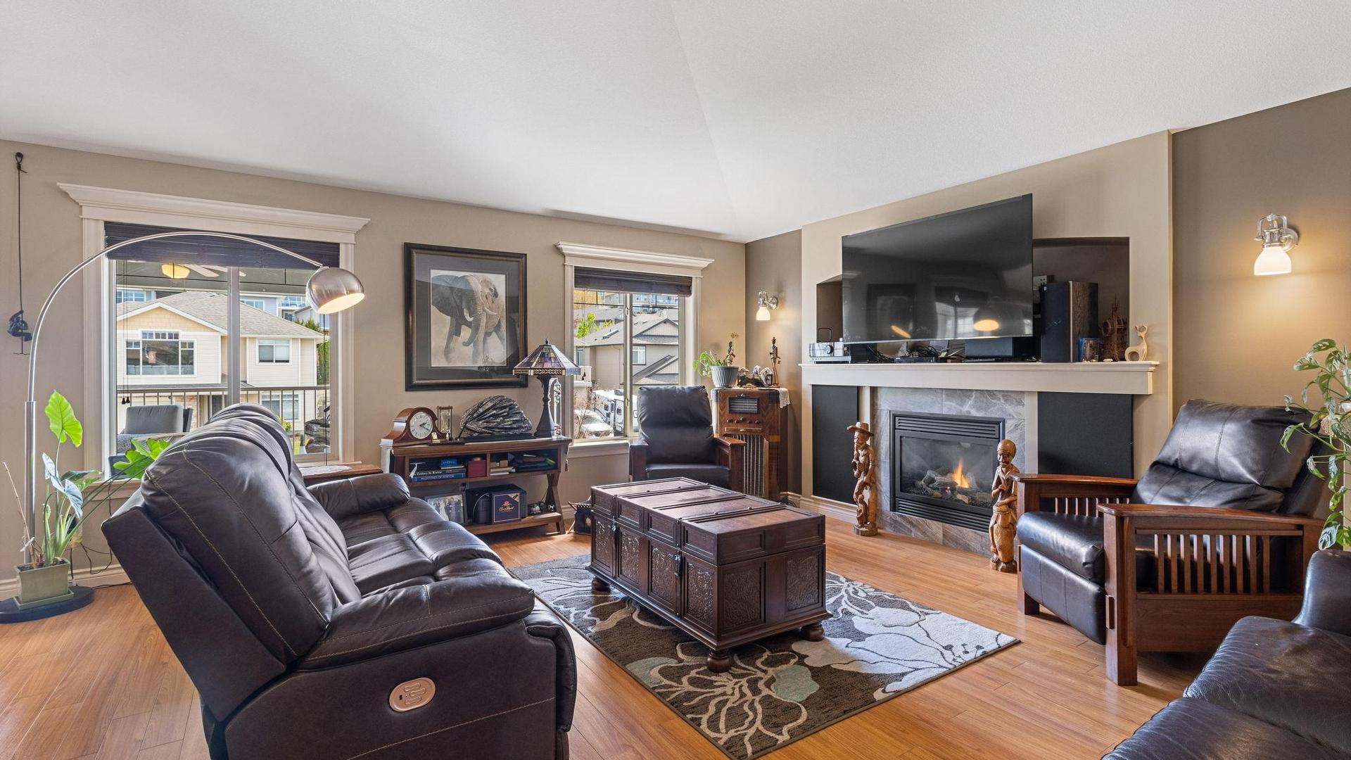









534


South Crest

Drive,
Kelowna,




BC
V1W 4W8

