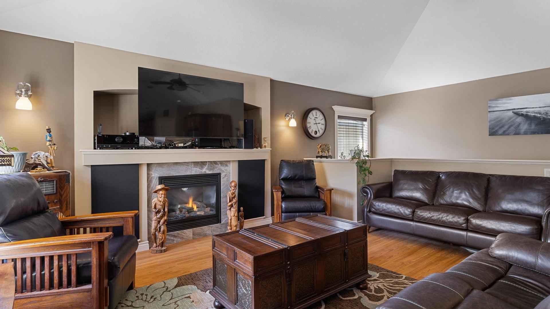









534


South Crest

Drive,
Kelowna,




BC
V1W 4W8

