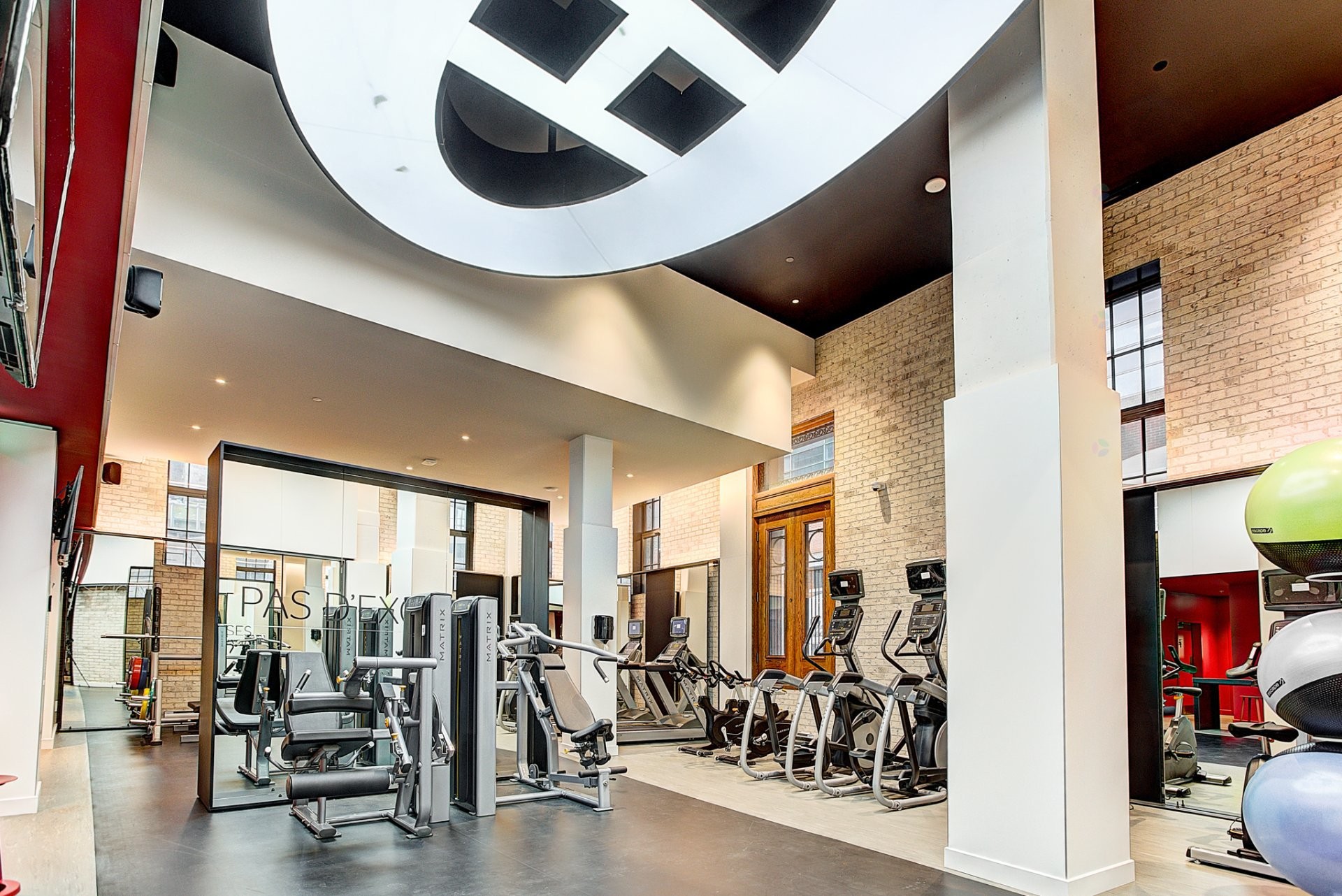 









1188


Rue St-Antoine O.

, 2511,
Montréal (Ville-Marie),




QC
H3C1B4

