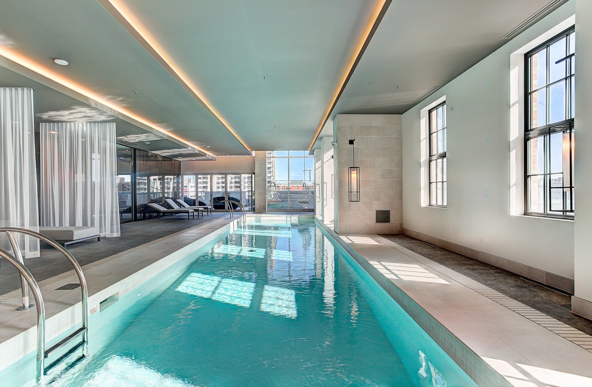 









1188


Rue St-Antoine O.

, 2511,
Montréal (Ville-Marie),




QC
H3C1B4

