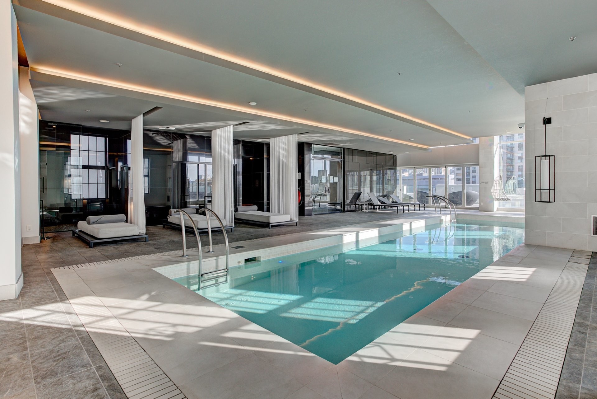 









1188


Rue St-Antoine O.

, 2511,
Montréal (Ville-Marie),




QC
H3C1B4

