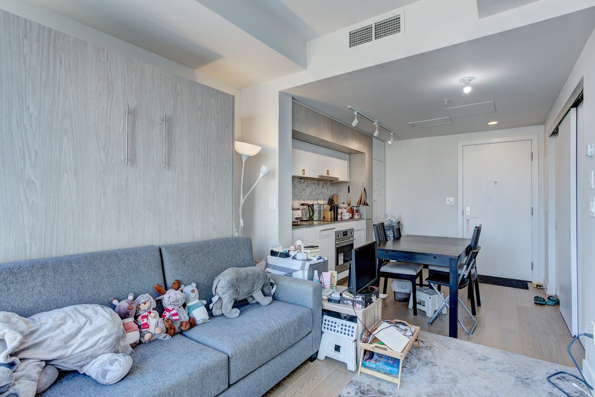 









1188


Rue St-Antoine O.

, 2511,
Montréal (Ville-Marie),




QC
H3C1B4

