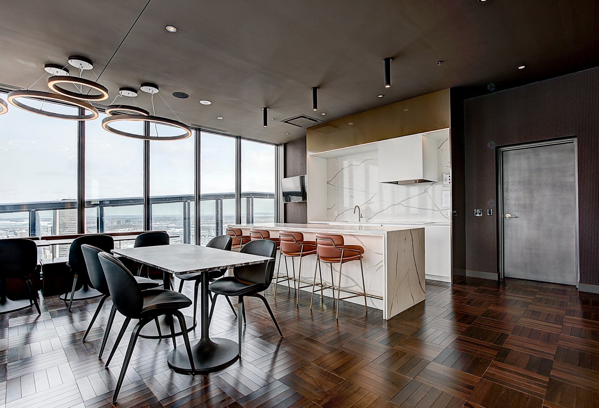 









1188


Rue St-Antoine O.

, 2511,
Montréal (Ville-Marie),




QC
H3C1B4

