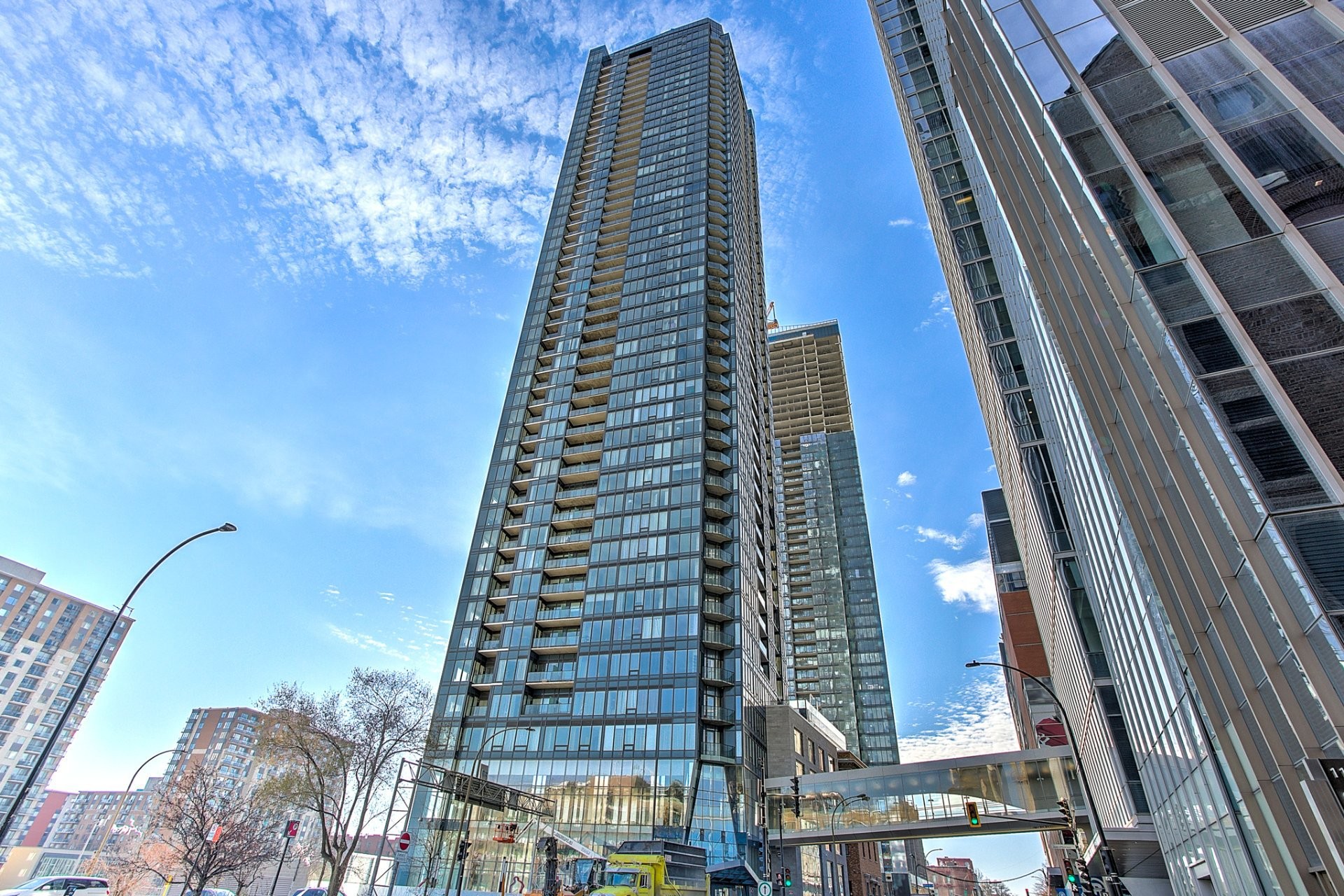 









1188


Rue St-Antoine O.

, 2511,
Montréal (Ville-Marie),




QC
H3C1B4

