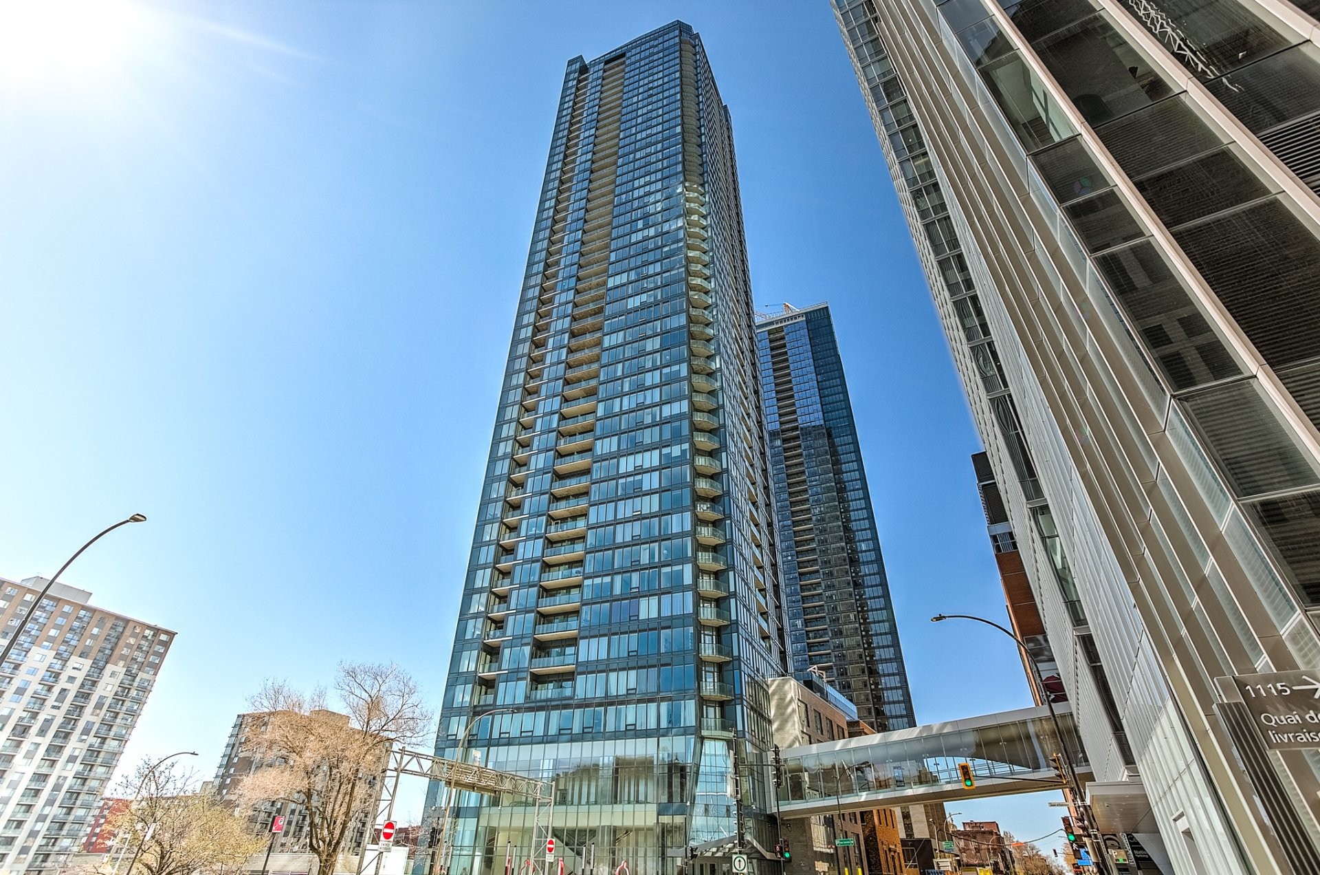 









1188


Rue St-Antoine O.

, 2511,
Montréal (Ville-Marie),




QC
H3C1B4

