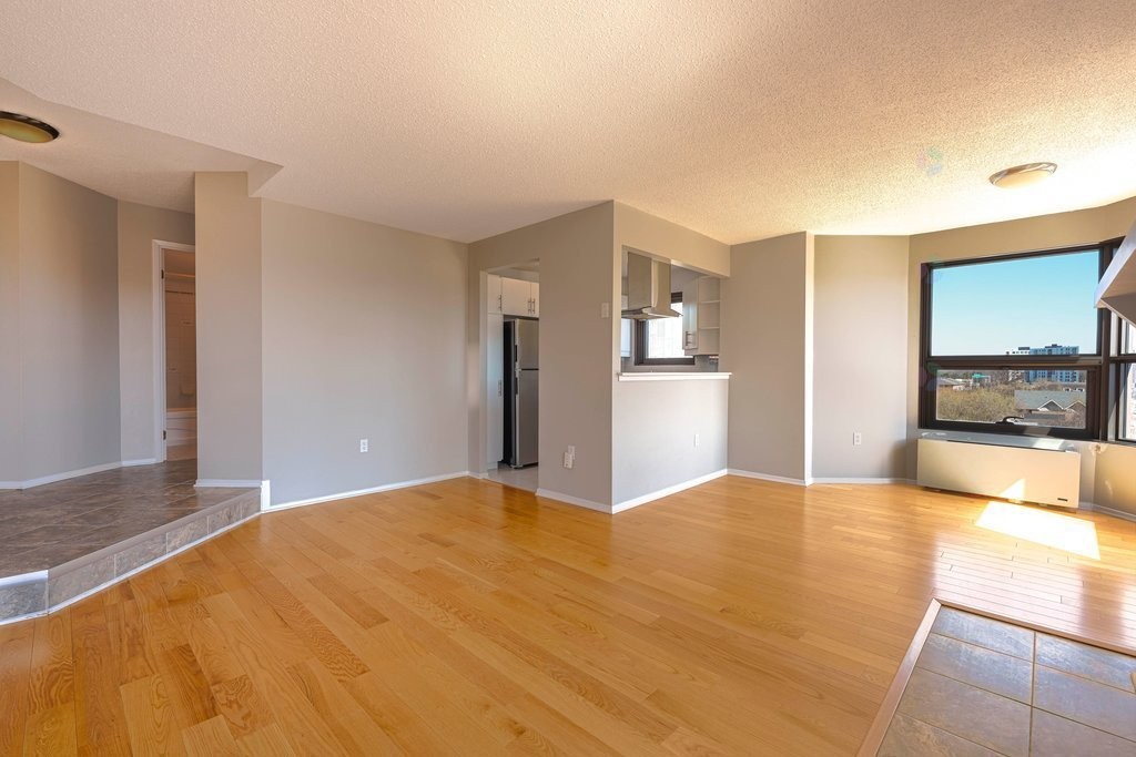 









259


Rue Champlain

, 605,
Gatineau (Hull),




QC
J8X3R9

