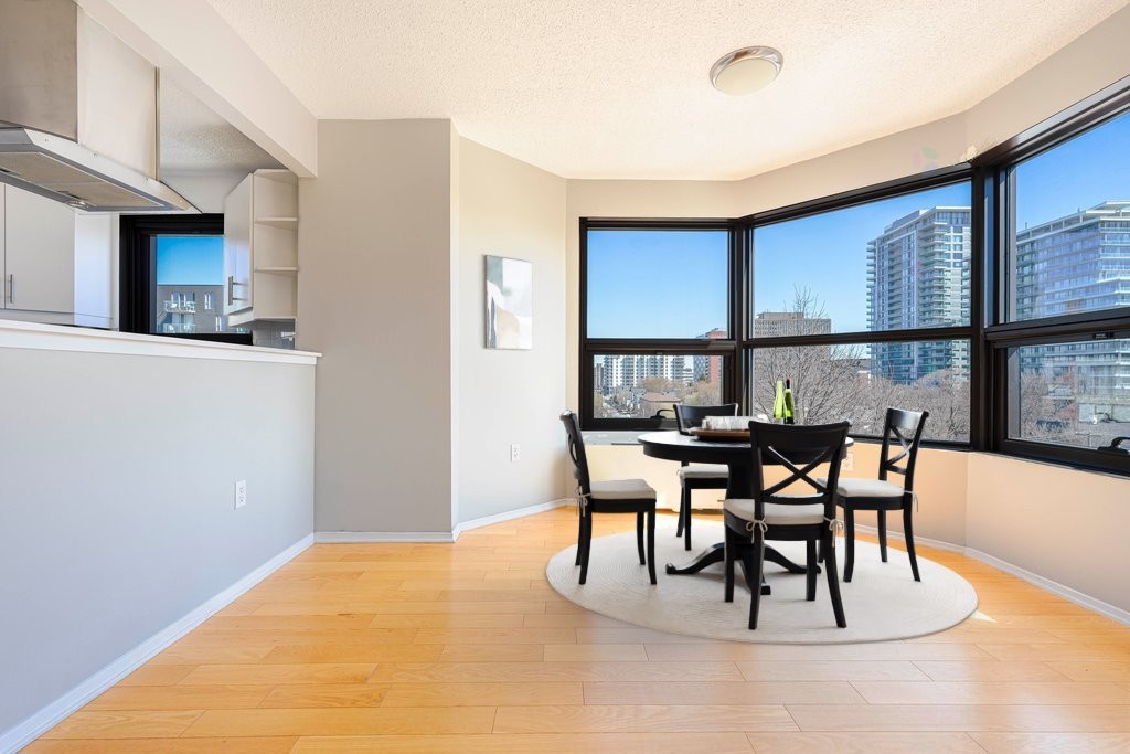 









259


Rue Champlain

, 605,
Gatineau (Hull),




QC
J8X3R9


