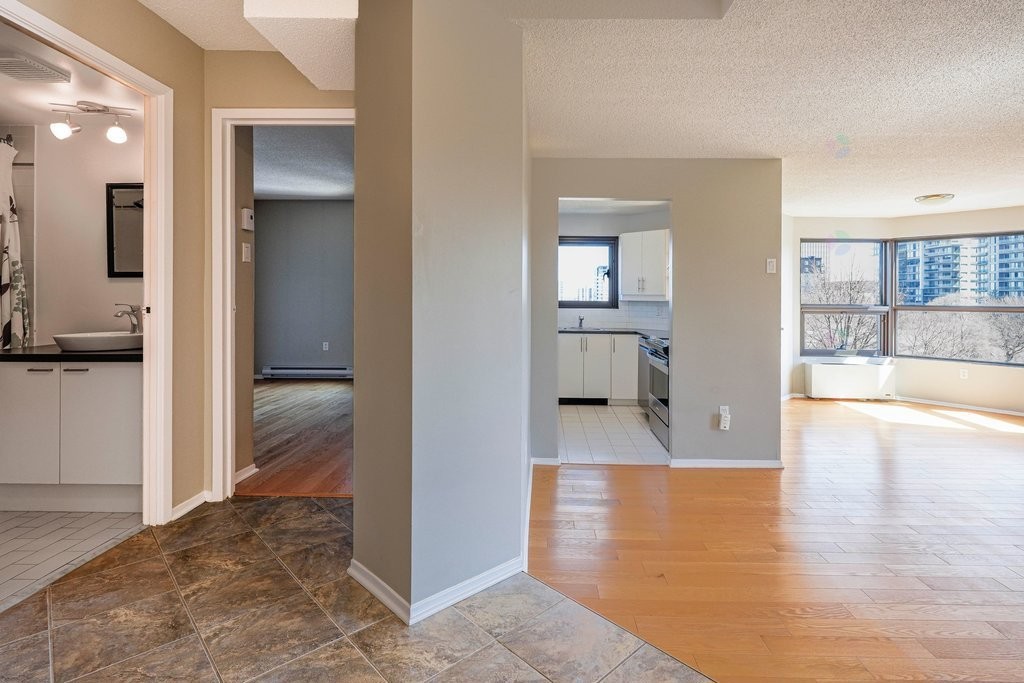 









259


Rue Champlain

, 605,
Gatineau (Hull),




QC
J8X3R9

