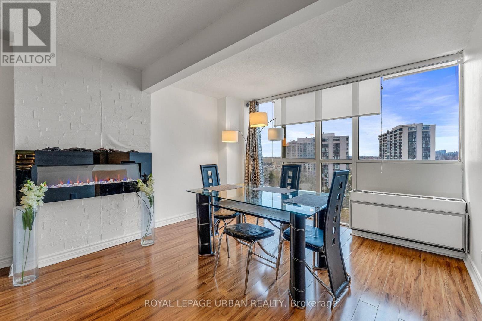 












1210 - 61 MARKBROOK LANE

,
Toronto,




Ontario
M9V5E7

