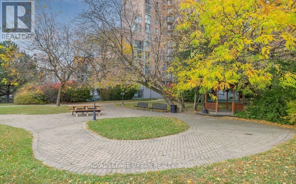 












1210 - 61 MARKBROOK LANE

,
Toronto,




Ontario
M9V5E7

