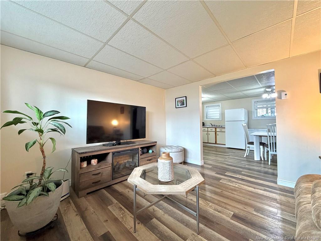 









253


Jacques

,
Beresford,




NB
E8K 1J9

