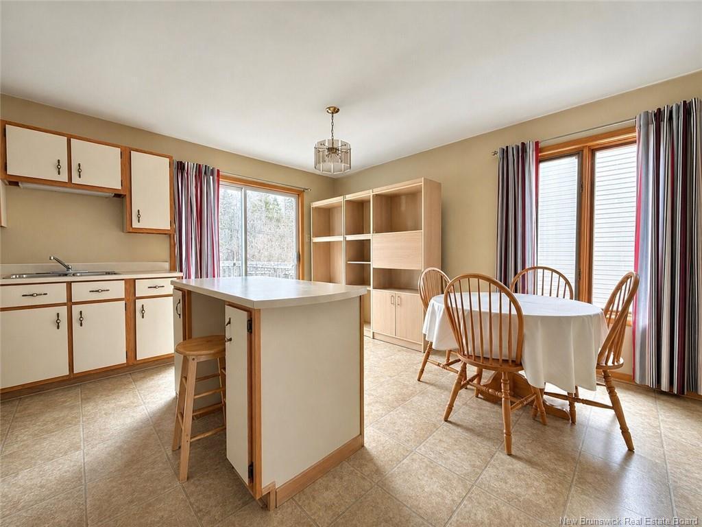 









253


Jacques

,
Beresford,




NB
E8K 1J9

