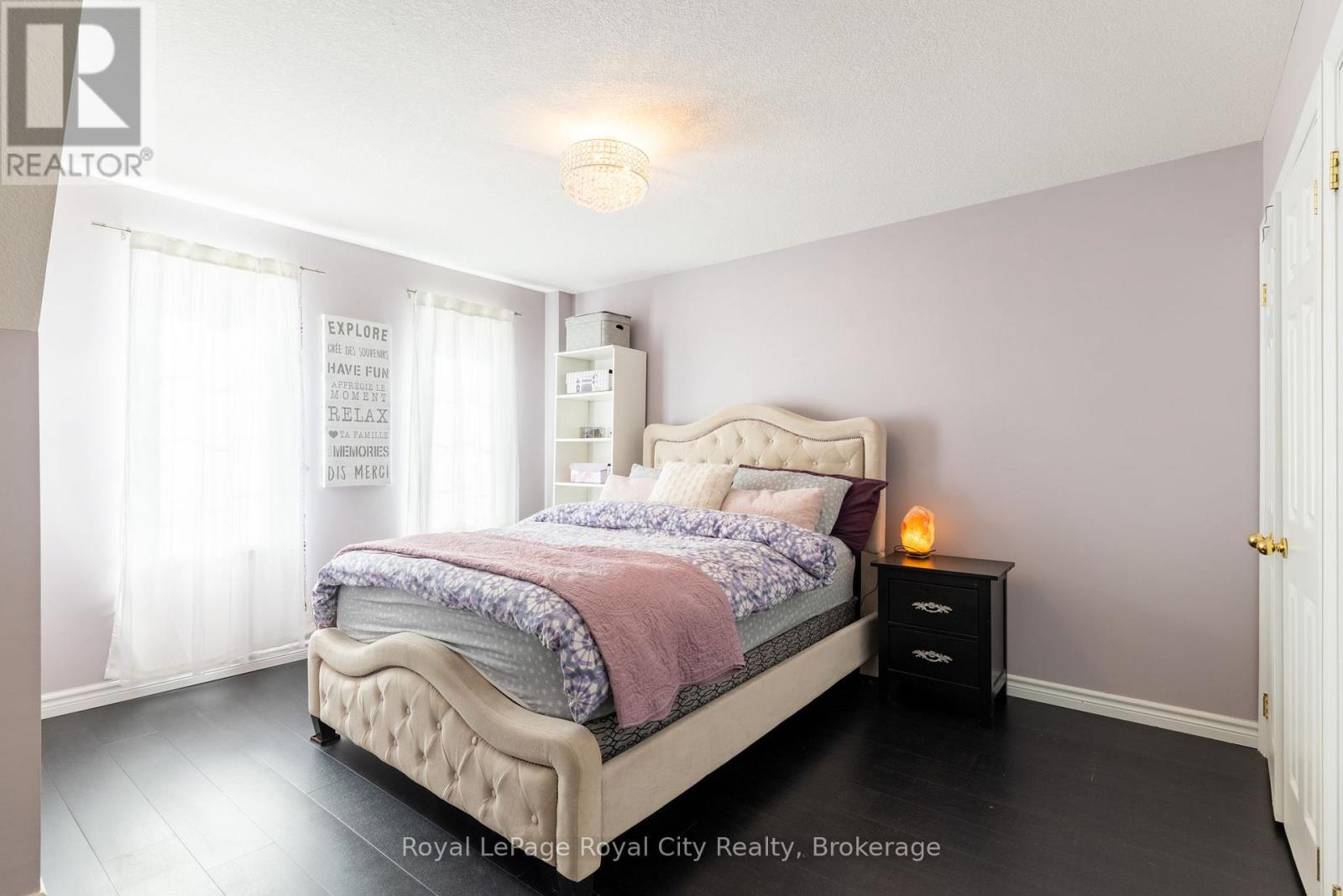 












B - 638 WOODLAWN ROAD E

,
Guelph (Victoria North),




Ontario
N1E0K4

