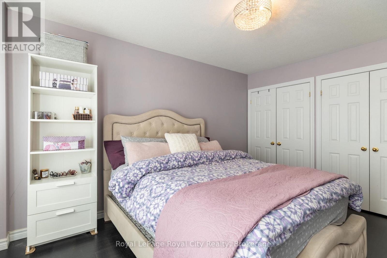 












B - 638 WOODLAWN ROAD E

,
Guelph (Victoria North),




Ontario
N1E0K4

