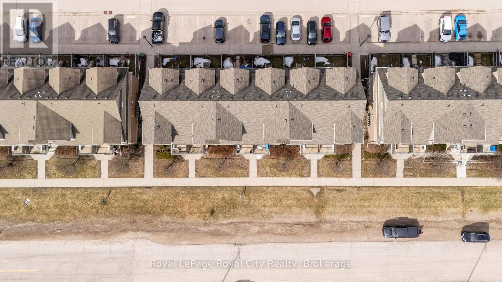 












B - 638 WOODLAWN ROAD E

,
Guelph (Victoria North),




Ontario
N1E0K4


