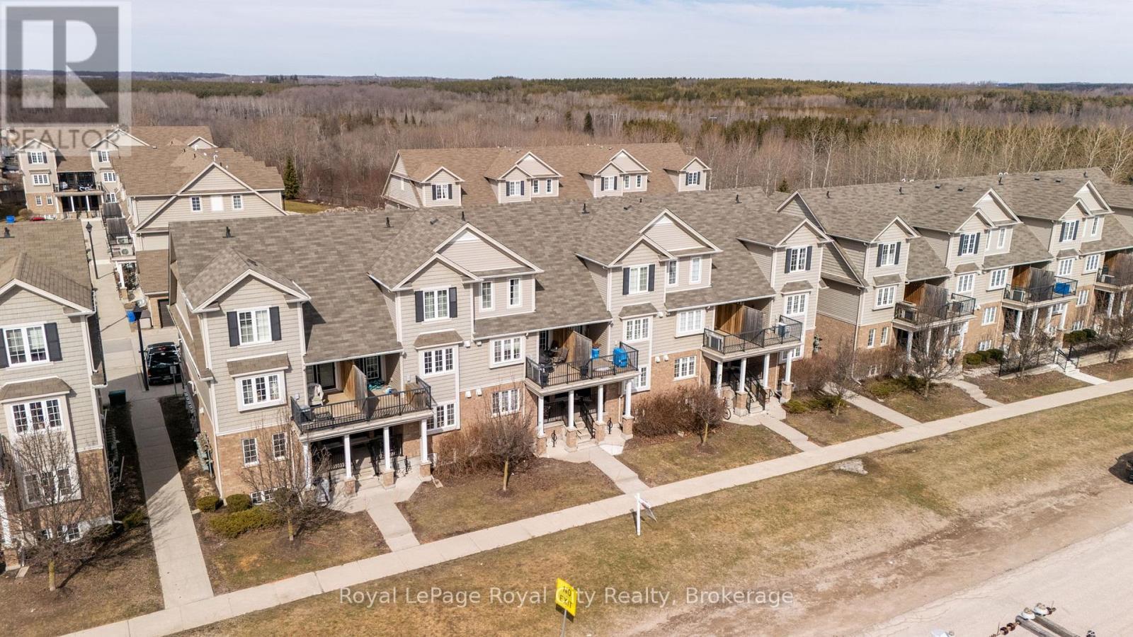 












B - 638 WOODLAWN ROAD E

,
Guelph (Victoria North),




Ontario
N1E0K4

