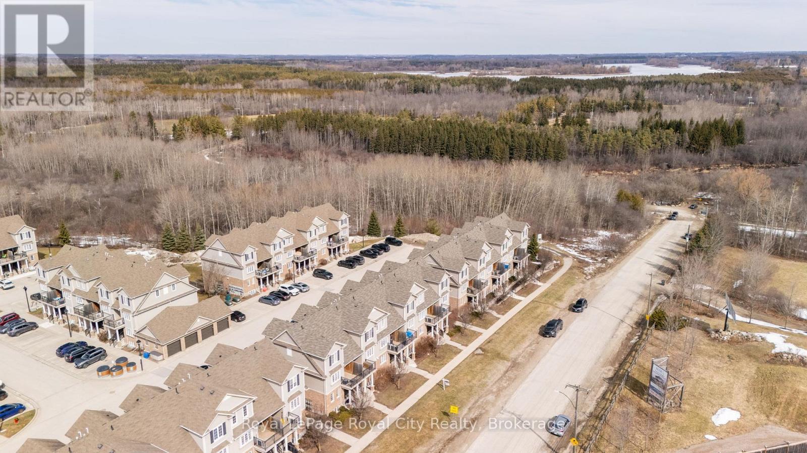 












B - 638 WOODLAWN ROAD E

,
Guelph (Victoria North),




Ontario
N1E0K4

