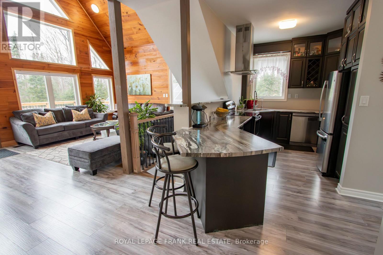 












1097 CHEDDAR ROAD

,
Highlands East (Cardiff Ward),




Ontario
K0L1M0

