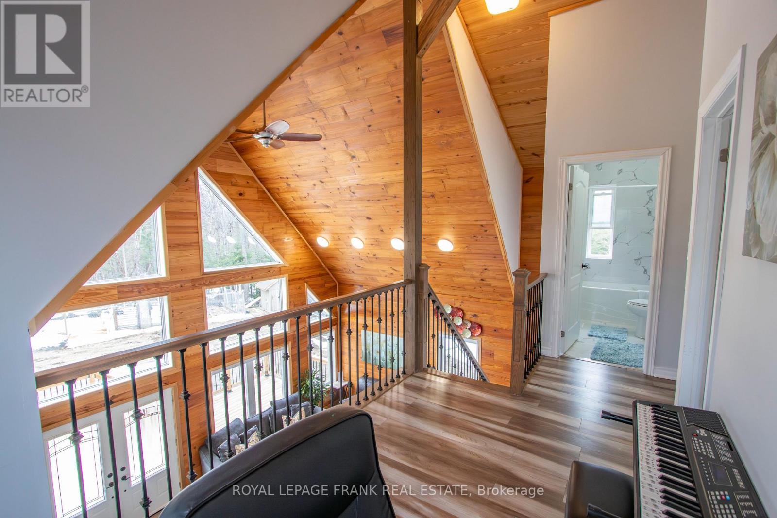 












1097 CHEDDAR ROAD

,
Highlands East (Cardiff Ward),




Ontario
K0L1M0


