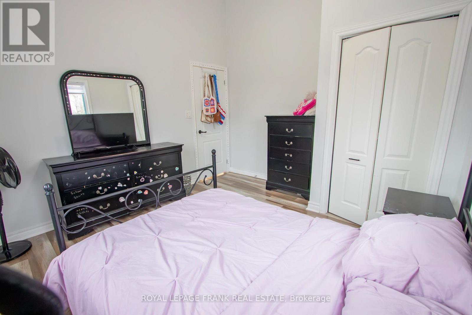 












1097 CHEDDAR ROAD

,
Highlands East (Cardiff Ward),




Ontario
K0L1M0

