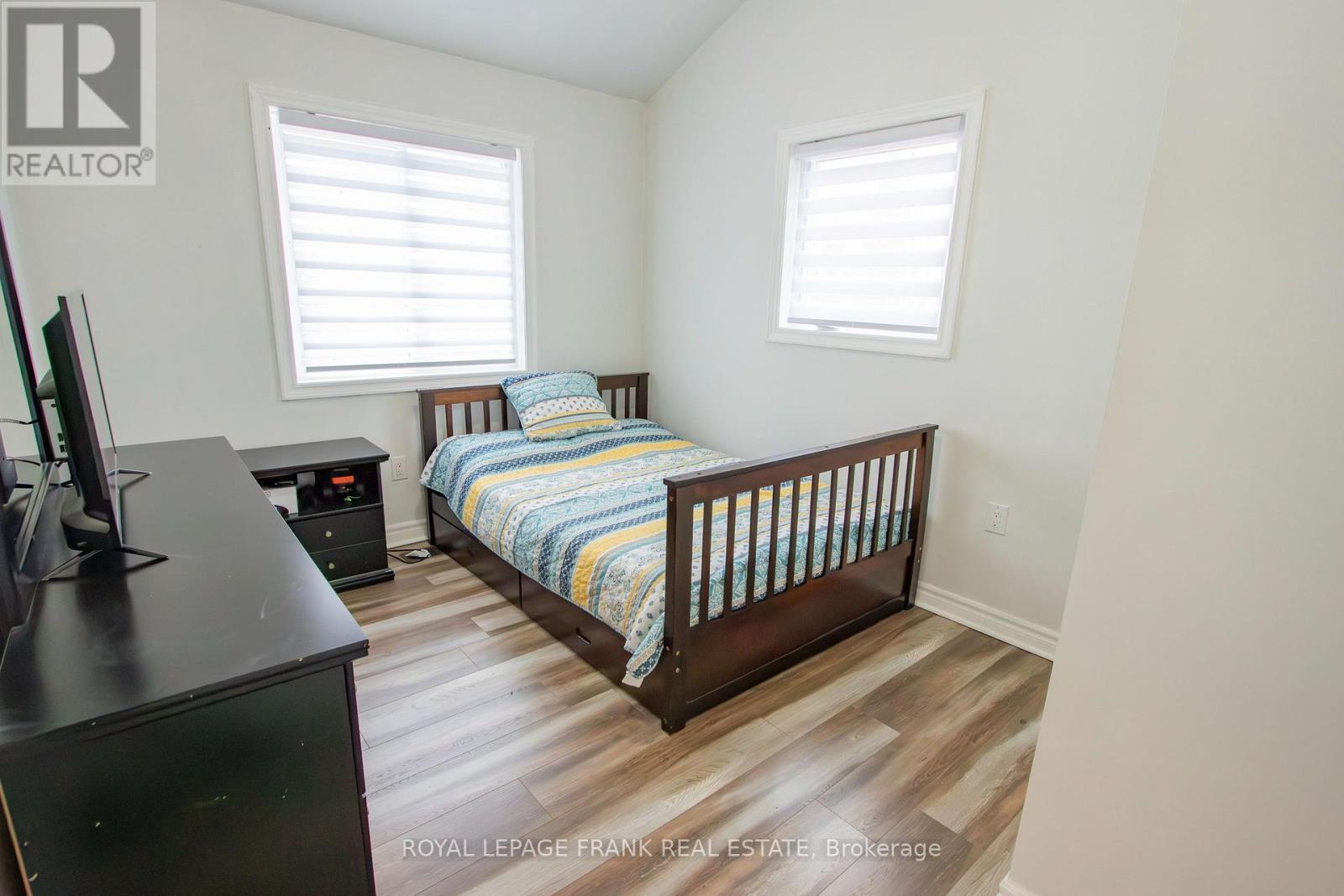 












1097 CHEDDAR ROAD

,
Highlands East (Cardiff Ward),




Ontario
K0L1M0

