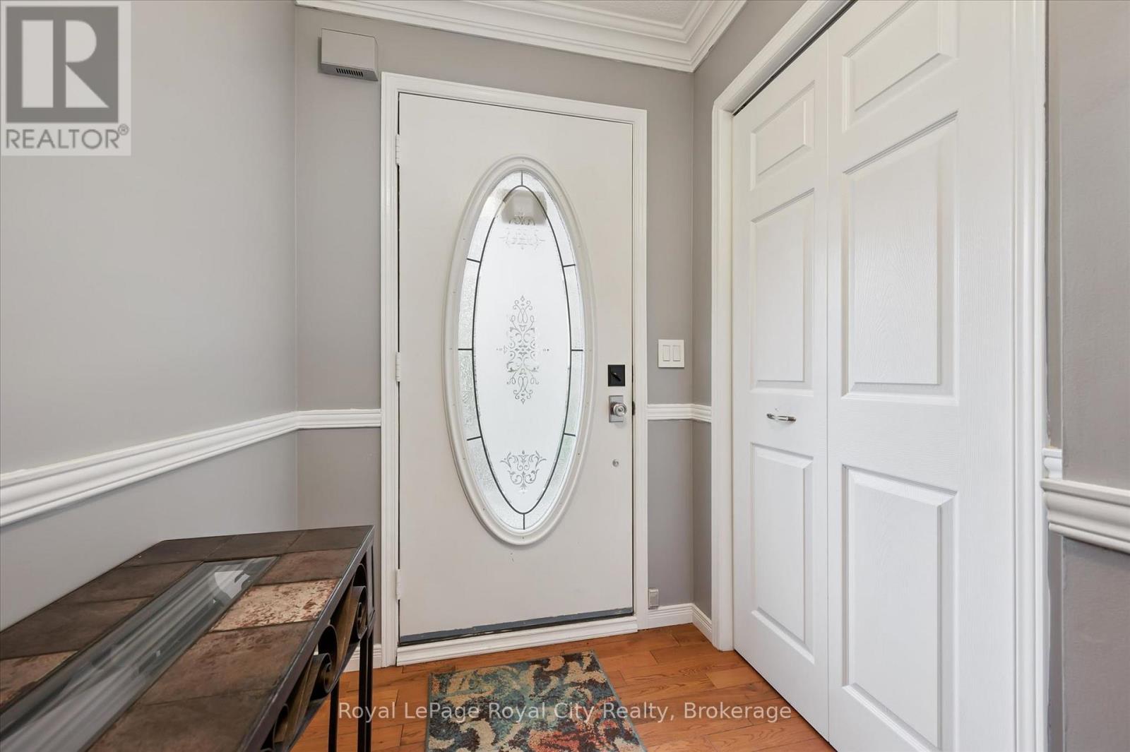 












25 - 941 GORDON STREET

,
Guelph (Kortright West),




Ontario
N1G4R9

