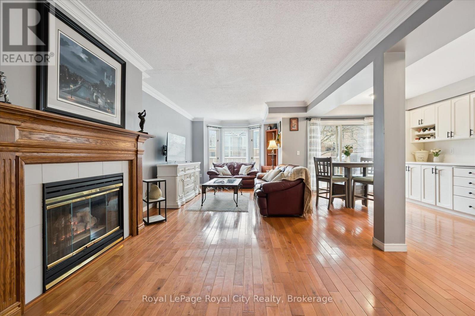 












25 - 941 GORDON STREET

,
Guelph (Kortright West),




Ontario
N1G4R9

