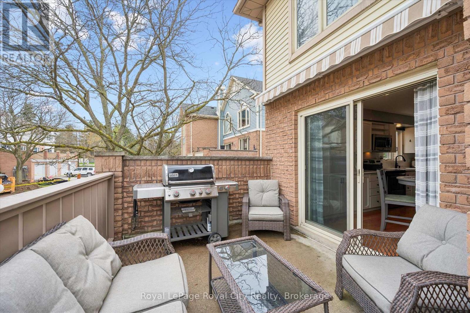 












25 - 941 GORDON STREET

,
Guelph (Kortright West),




Ontario
N1G4R9

