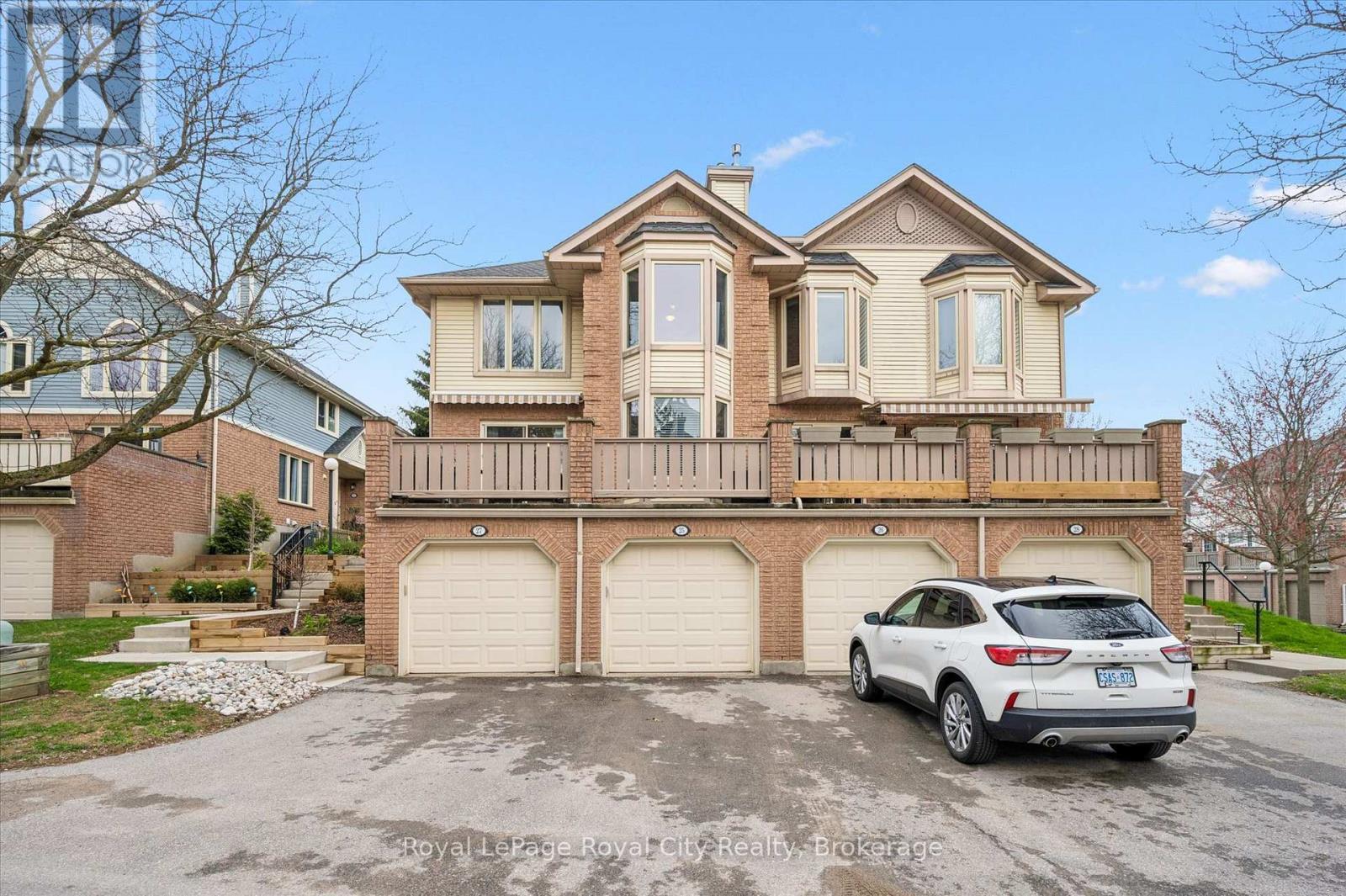 












25 - 941 GORDON STREET

,
Guelph (Kortright West),




Ontario
N1G4R9

