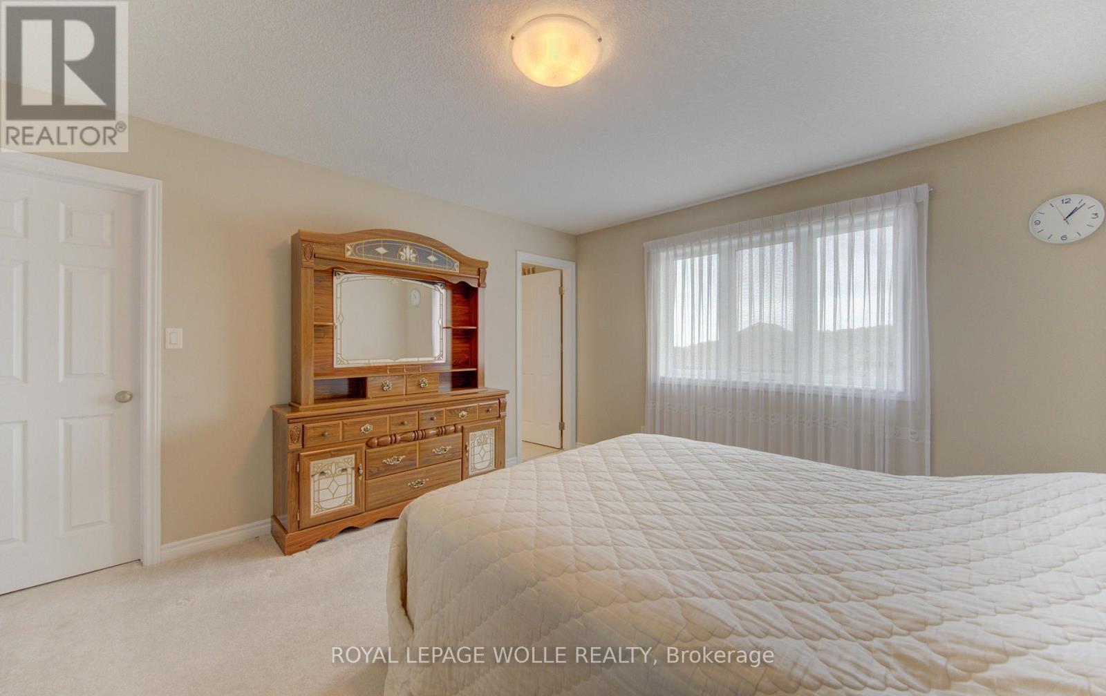 












430 AVENS STREET

,
Waterloo,




Ontario
N2V0B5

