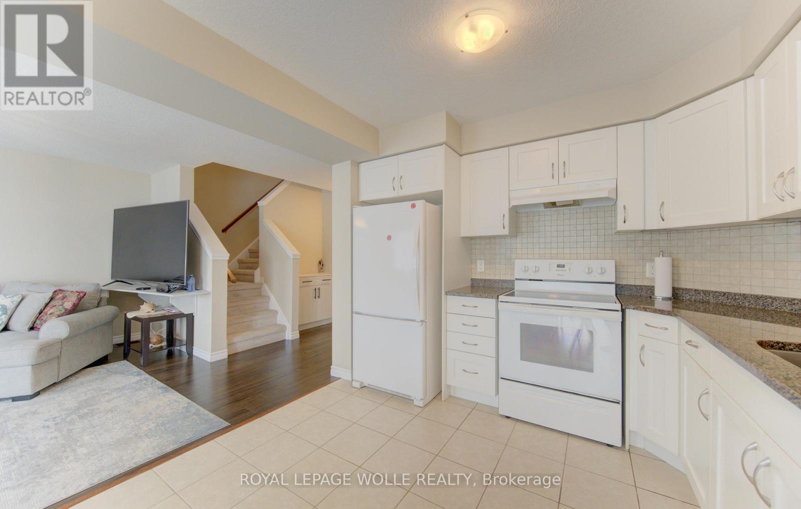 












430 AVENS STREET

,
Waterloo,




Ontario
N2V0B5

