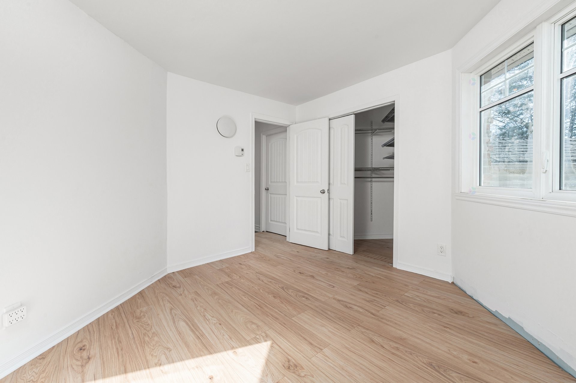 









1011


Rue Lapointe

,
Terrebonne (Lachenaie),




QC
J6W5H2

