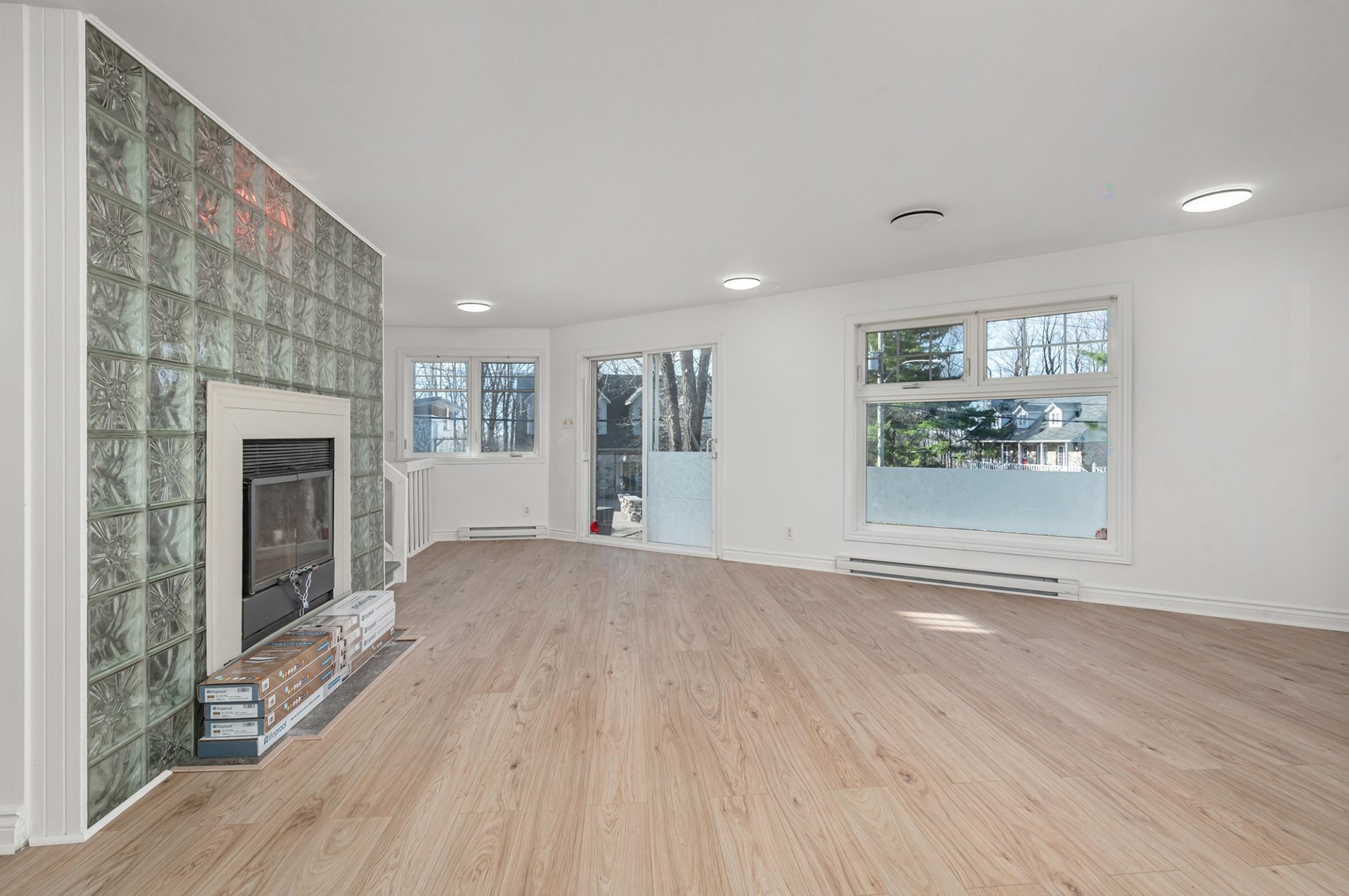 









1011


Rue Lapointe

,
Terrebonne (Lachenaie),




QC
J6W5H2

