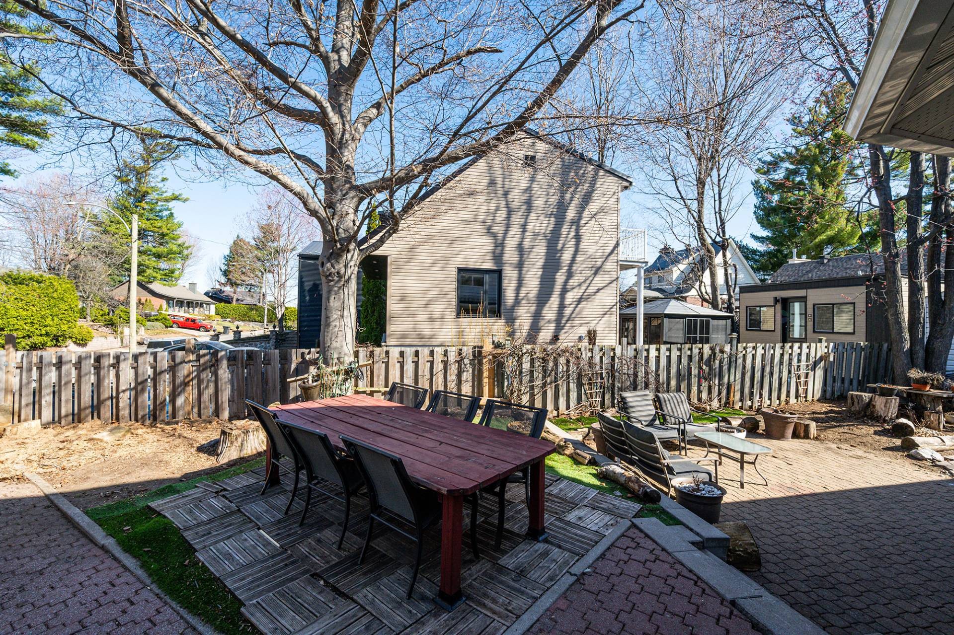 









1011


Rue Lapointe

,
Terrebonne (Lachenaie),




QC
J6W5H2

