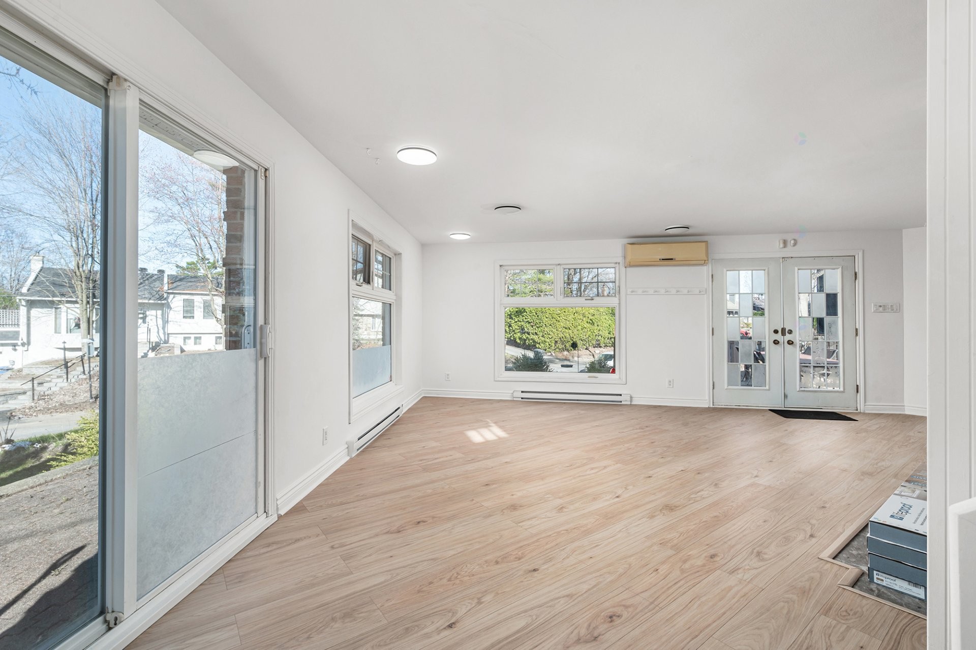 









1011


Rue Lapointe

,
Terrebonne (Lachenaie),




QC
J6W5H2

