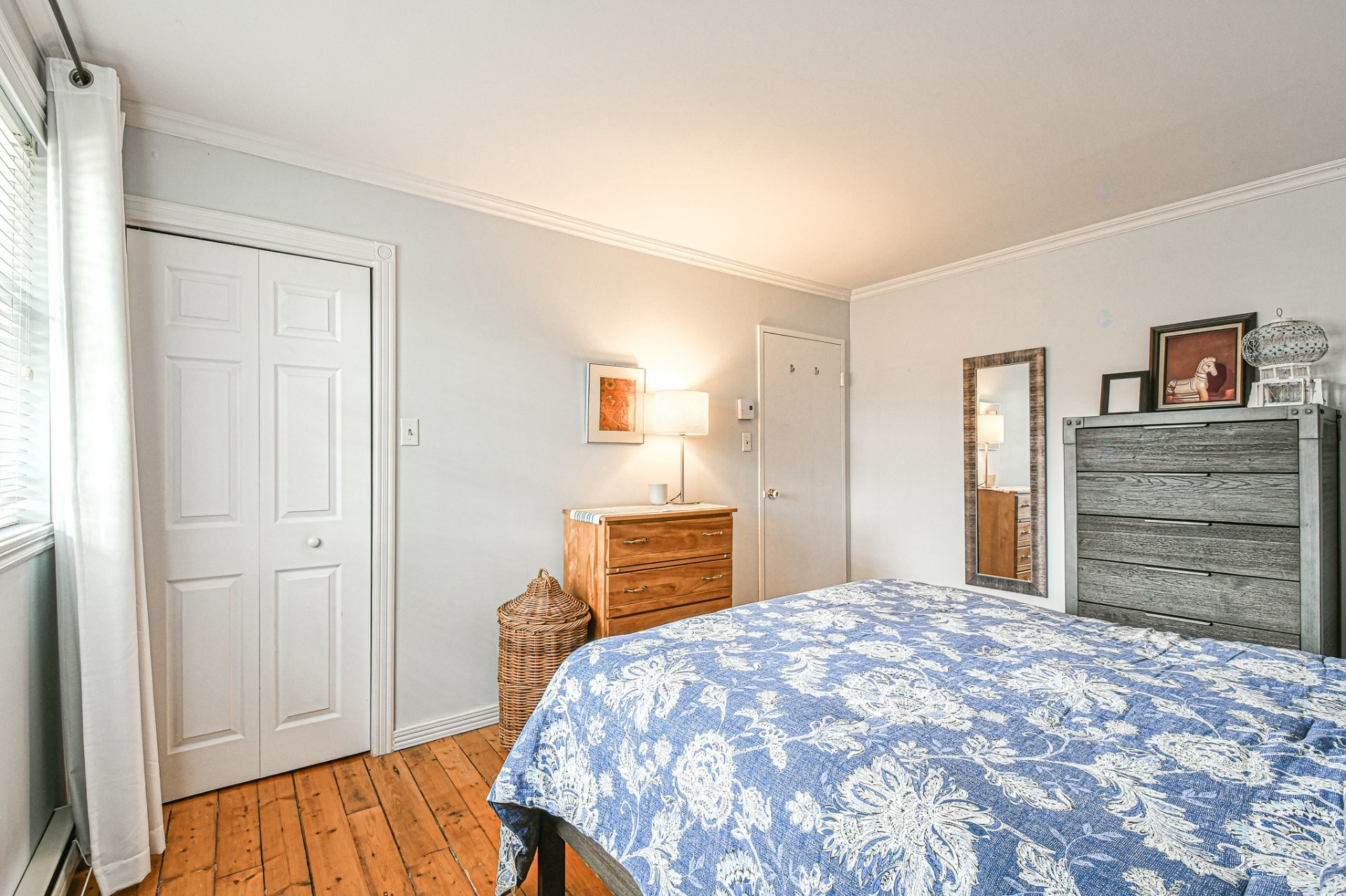 









340


Rue des Plaines

,
Sainte-Adèle,




QC
J8B1P6

