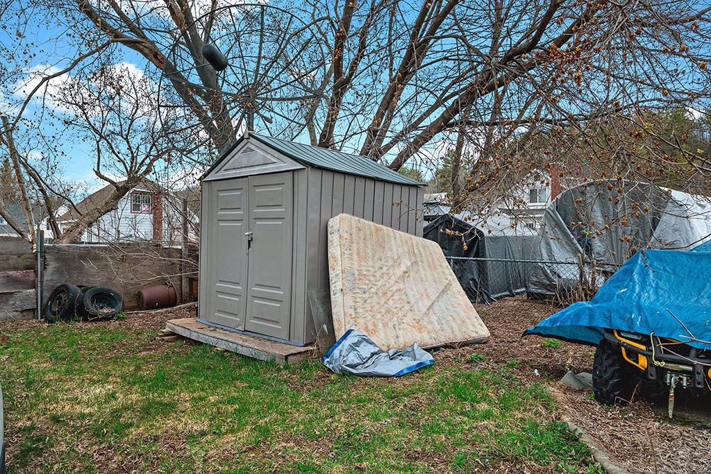 









842


Rue Principale

,
Bryson,




QC
J0X1H0

