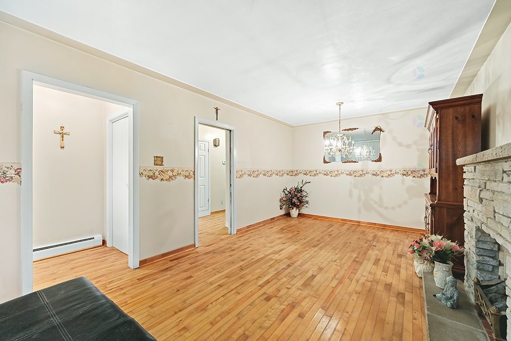 









842


Rue Principale

,
Bryson,




QC
J0X1H0

