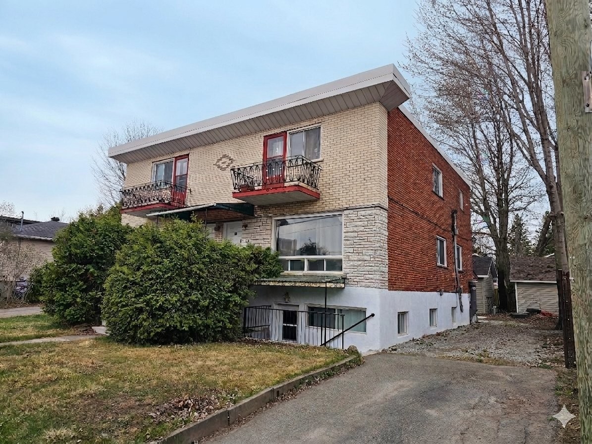 









910

 - 916


Rue d'Odessa

,
Laval (Fabreville),




QC
H7P3X2


