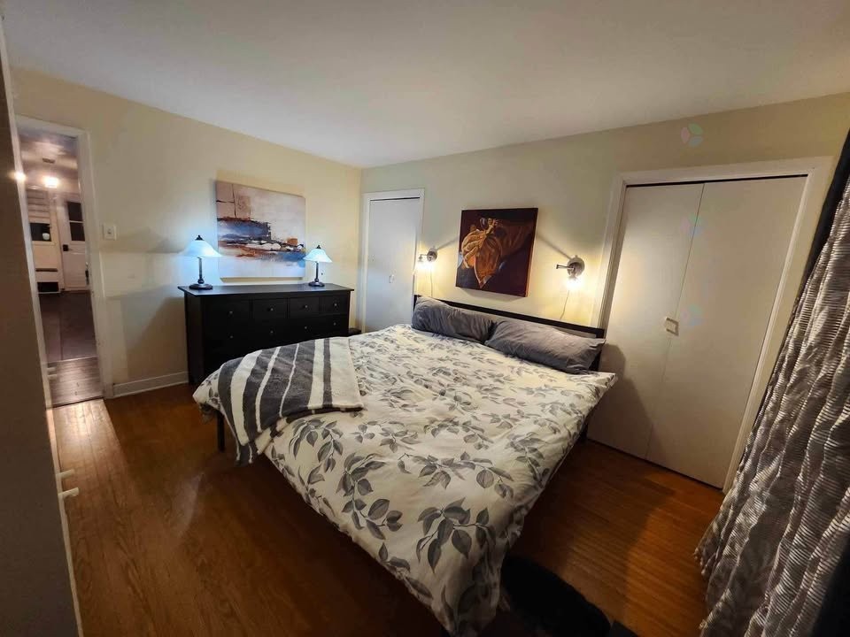 









910

 - 916


Rue d'Odessa

,
Laval (Fabreville),




QC
H7P3X2

