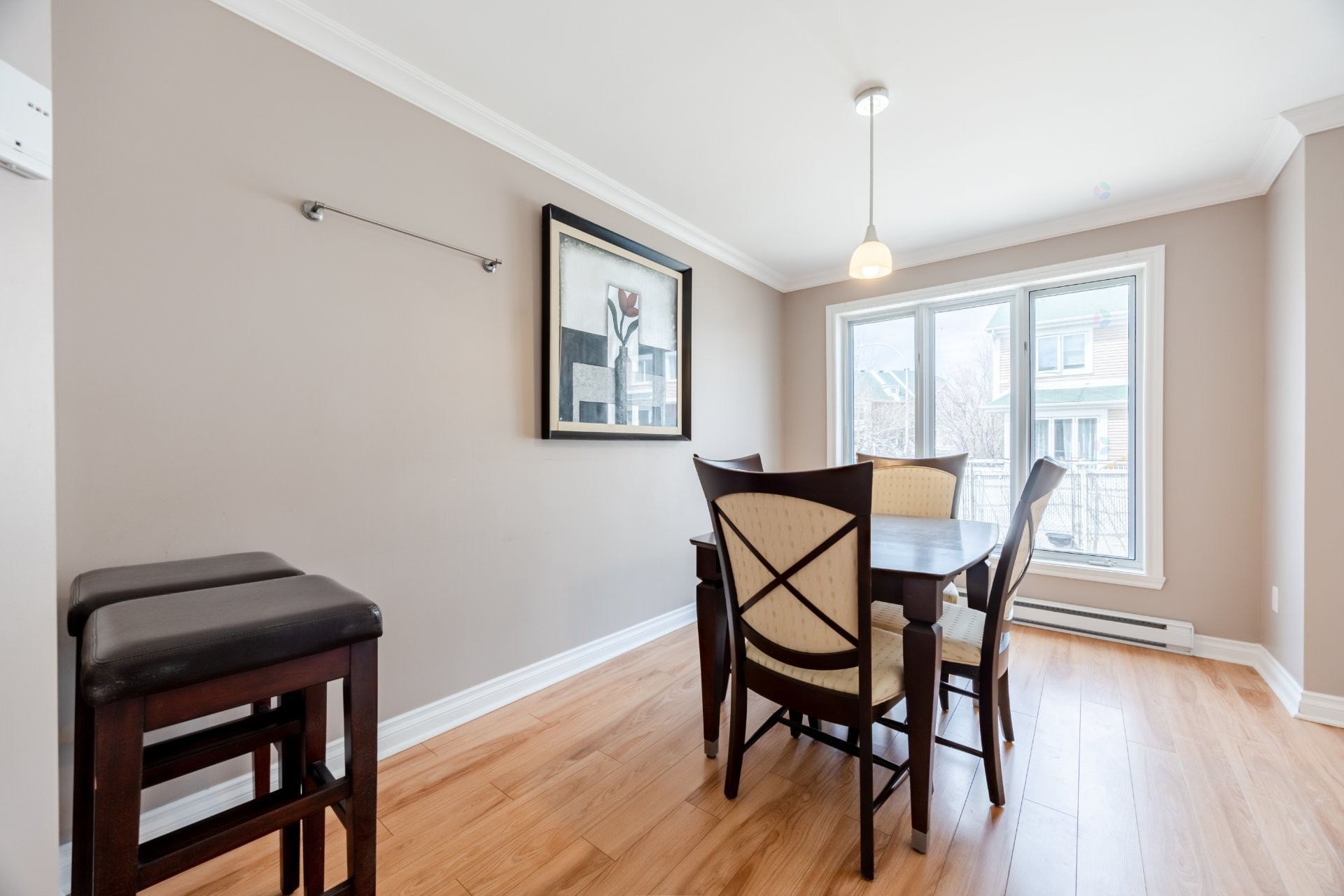









9855


Crois. Rochelle

,
Brossard,




QC
J4X2W8

